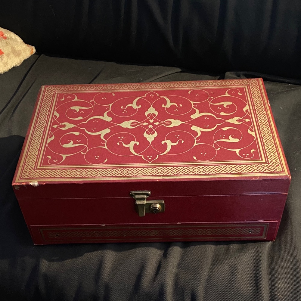 Elegant Red Jewelry Box. Vintage 1960’s